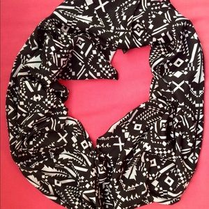 Black Infinity Scarf
